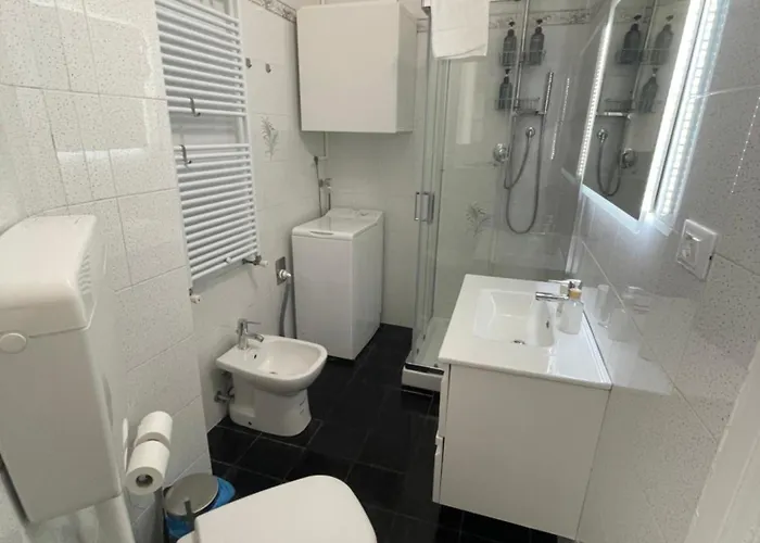 Casa Canova * ترييستي